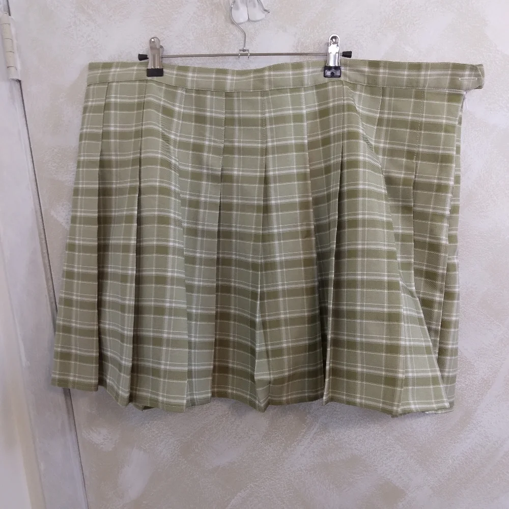 3X Green Plaid Skort